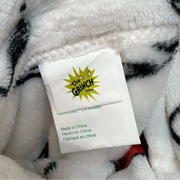 How The Grinch Stole Christmas Oversized VIRAL Throw Blanket - Sketch Print - Picture 9 of 12